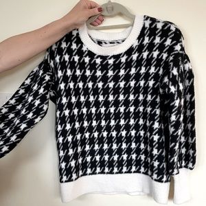 Houndstooth Puff Sleeve Sweater